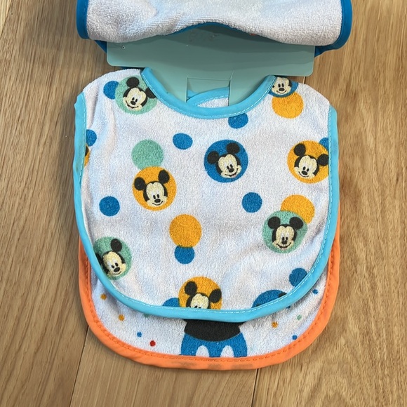 Disney Baby Mickey Mouse Baby Bib Set - 3 pack new and unopened! - Picture 2 of 3
